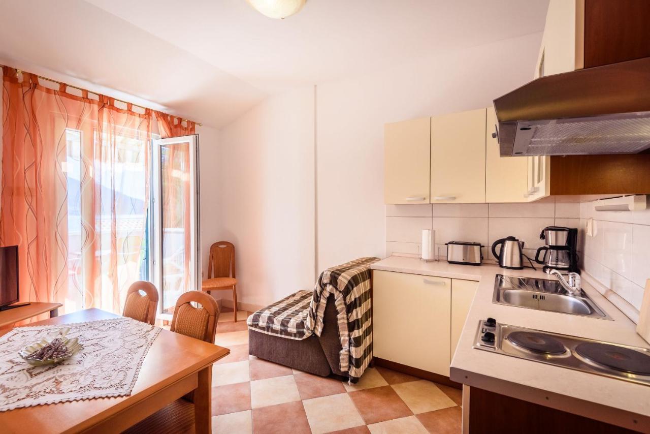 Apartments Zdravko クレック エクステリア 写真