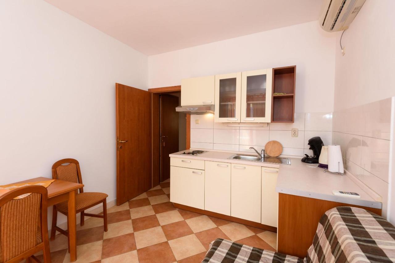 Apartments Zdravko クレック エクステリア 写真