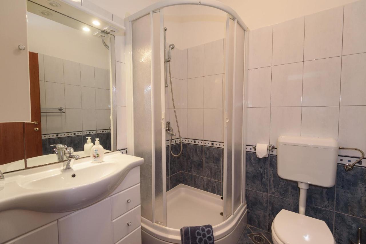 Apartments Zdravko クレック エクステリア 写真