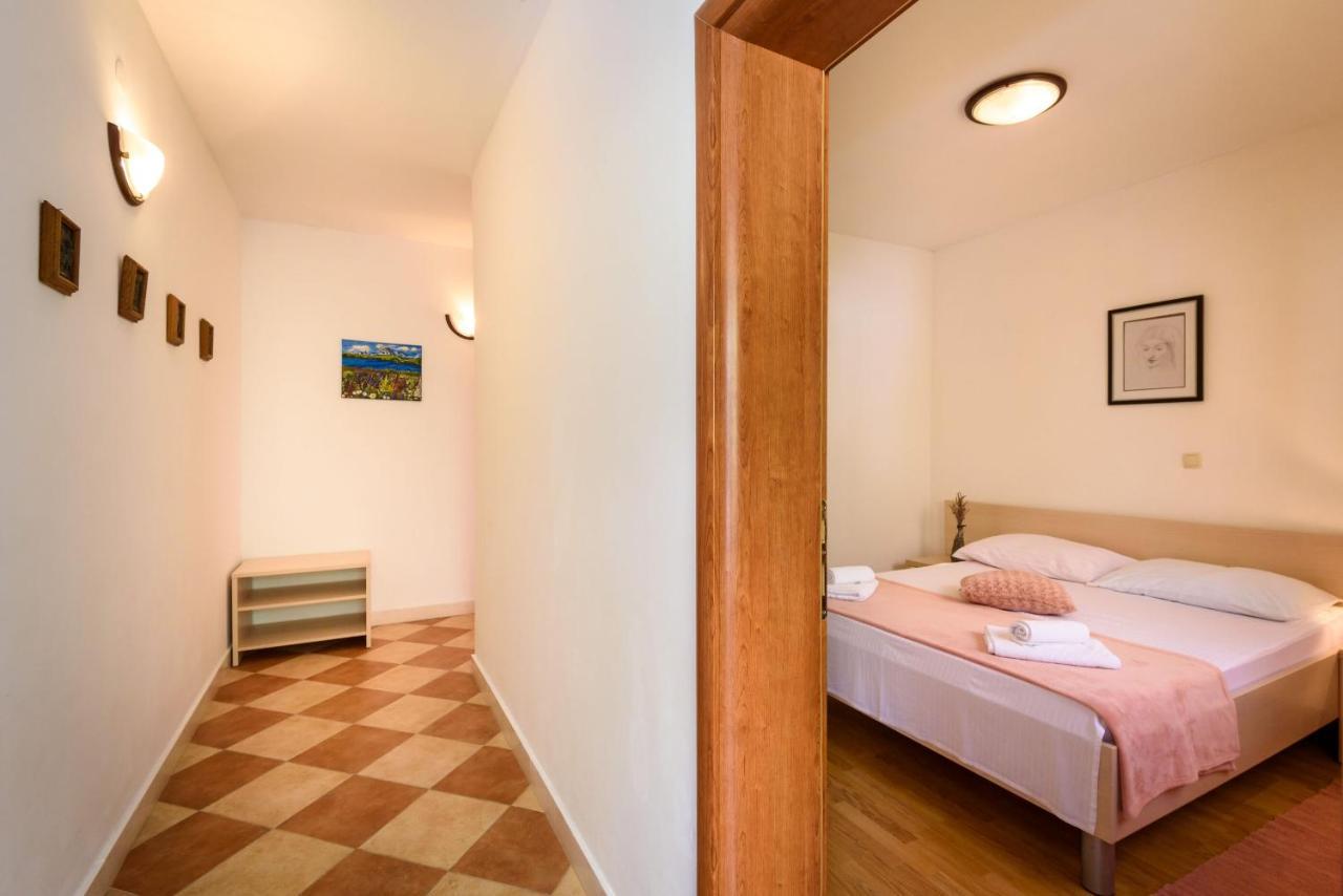 Apartments Zdravko クレック エクステリア 写真