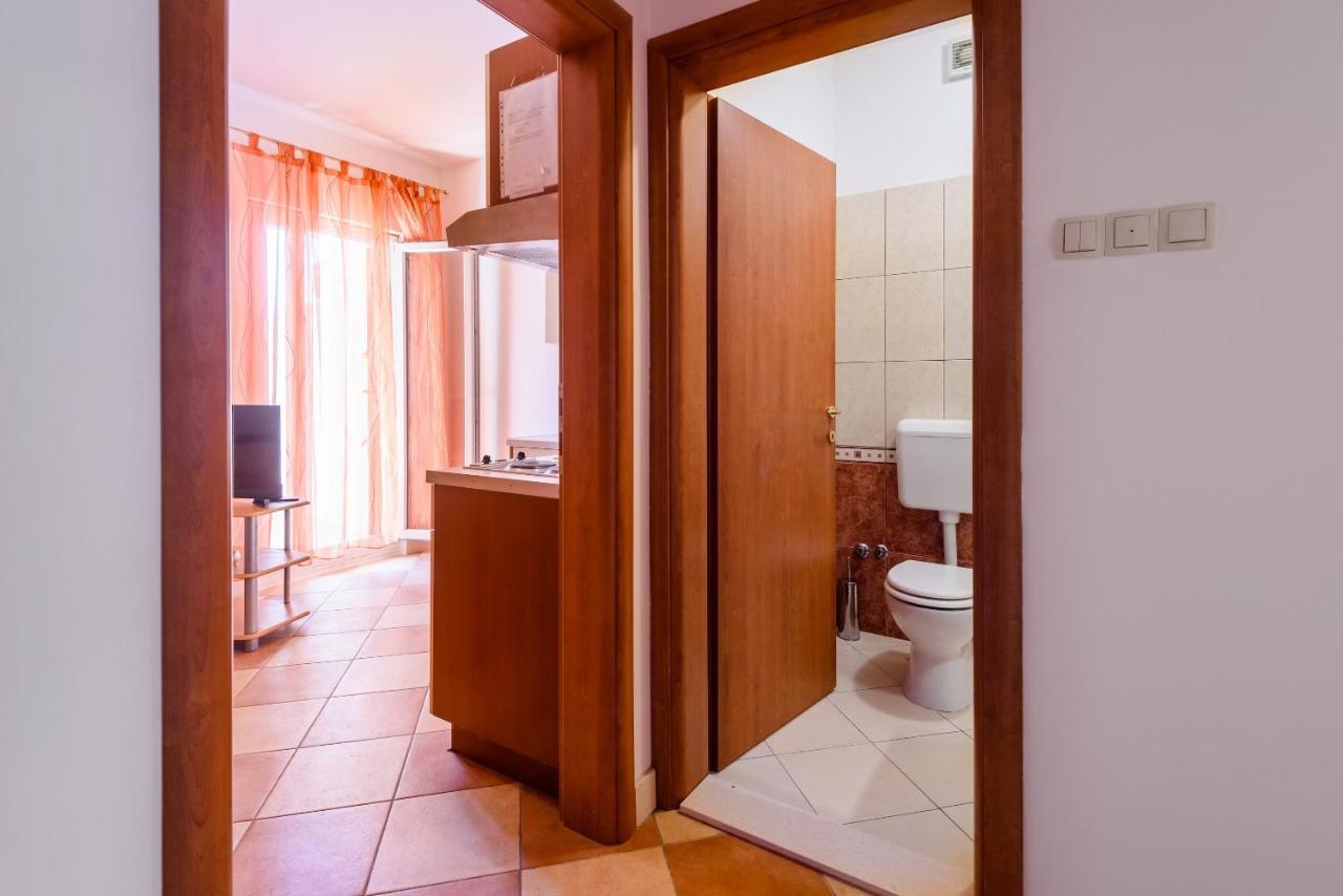 Apartments Zdravko クレック エクステリア 写真