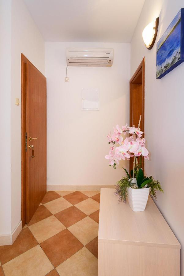 Apartments Zdravko クレック エクステリア 写真